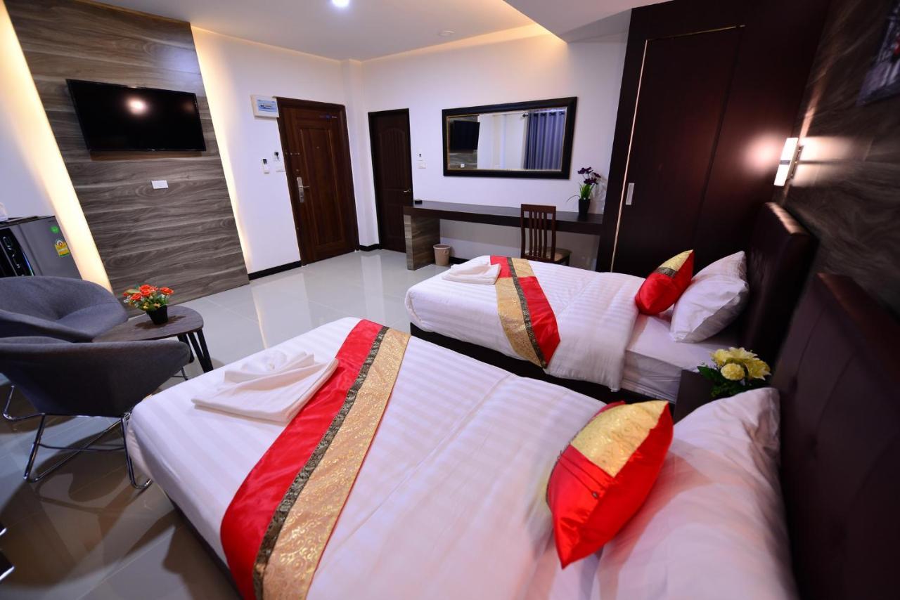 The Room Boutique Hotel Sakon Nakhon Buitenkant foto