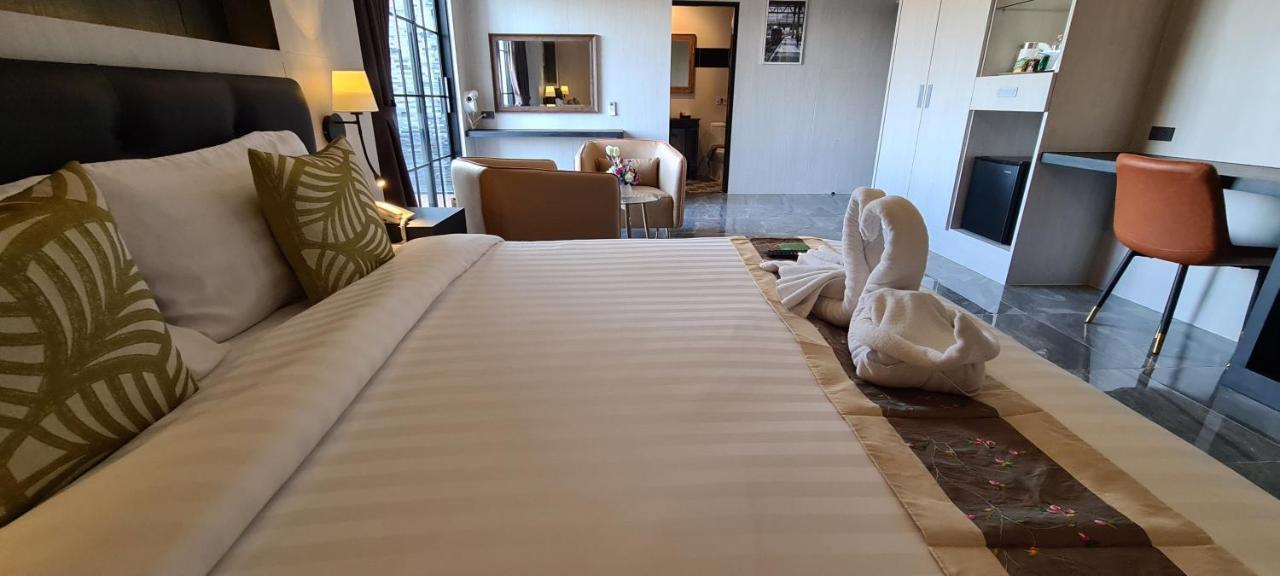 The Room Boutique Hotel Sakon Nakhon Buitenkant foto