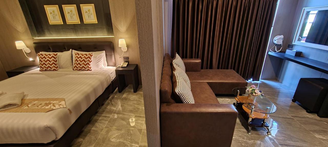 The Room Boutique Hotel Sakon Nakhon Buitenkant foto